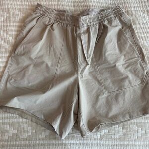 Lululemon Bowline Short M 6"